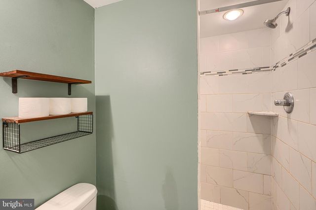 325 S REGESTER ST, Baltimore, MD 21231