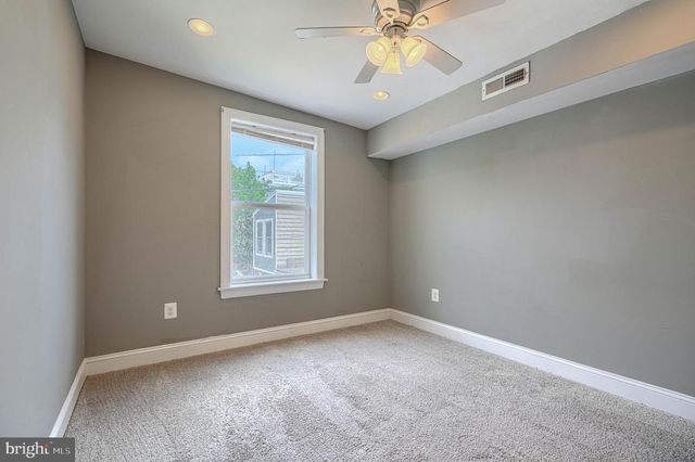 325 S REGESTER ST, Baltimore, MD 21231