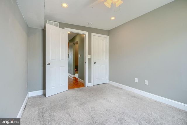 325 S REGESTER ST, Baltimore, MD 21231