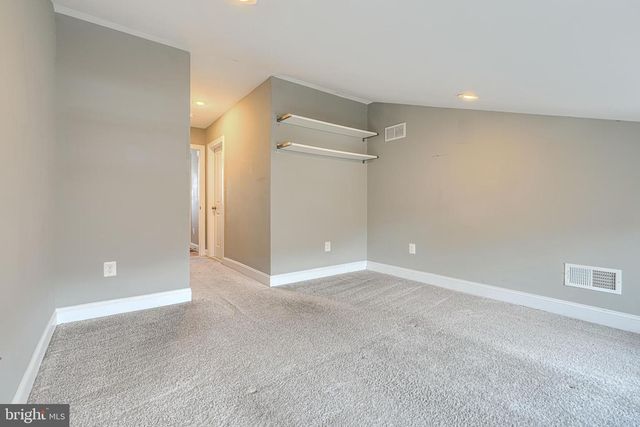 325 S REGESTER ST, Baltimore, MD 21231