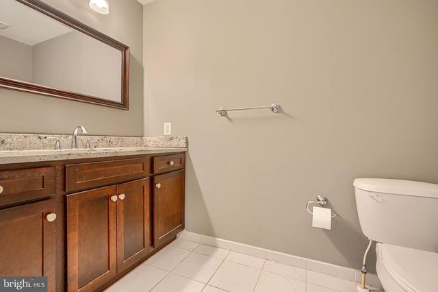 325 S REGESTER ST, Baltimore, MD 21231