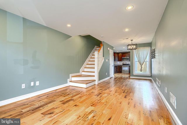 325 S REGESTER ST, Baltimore, MD 21231