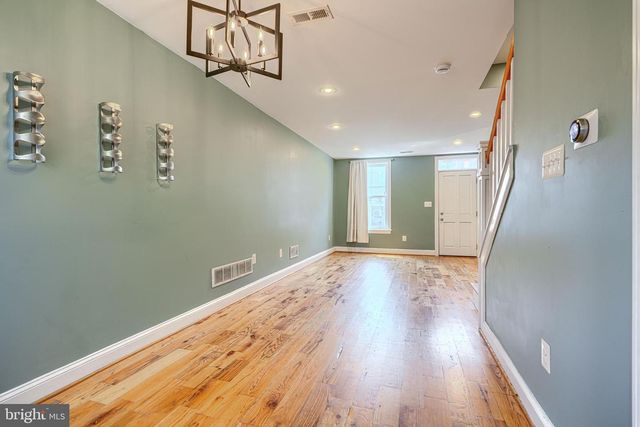 325 S REGESTER ST, Baltimore, MD 21231
