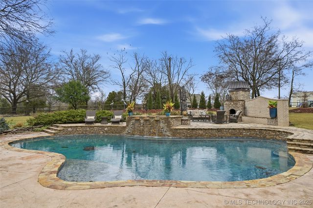 10121 N Glen Ellen Road, Owasso, OK 74055