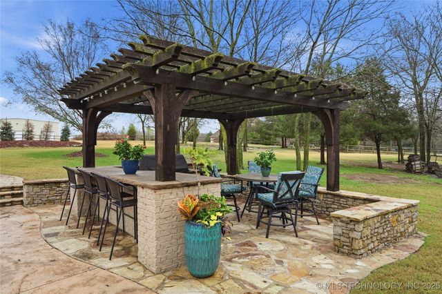 10121 N Glen Ellen Road, Owasso, OK 74055