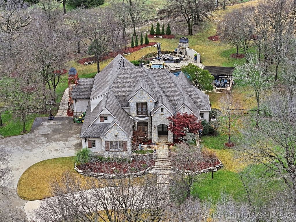 10121 N Glen Ellen Road, Owasso, OK 74055