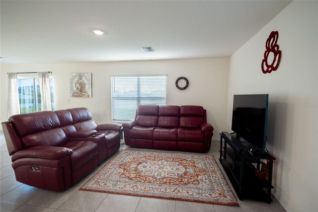 16546 MOSAIC OAR DRIVE, Wimauma, FL 33598