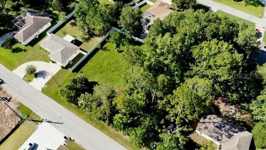 Image 4 of property listing at 106 ROLLING SANDS DRIVE, Palm Coast, FL 32164