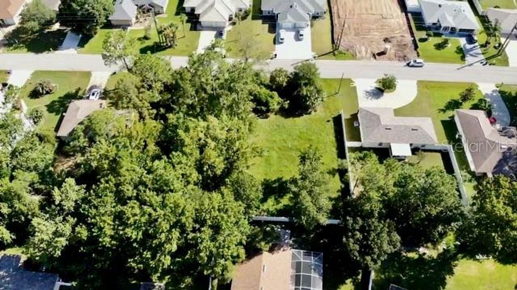 Image 5 of property listing at 106 ROLLING SANDS DRIVE, Palm Coast, FL 32164