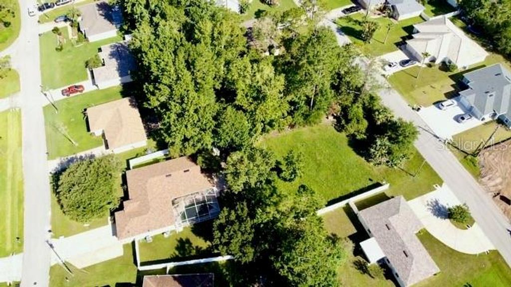 Image 6 of property listing at 106 ROLLING SANDS DRIVE, Palm Coast, FL 32164