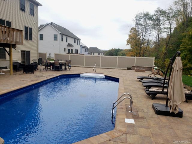 12 Callaway Drive, Monroe, NY 10950