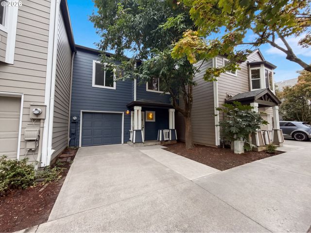 546 Ne KNOTT St, Portland, OR 97212