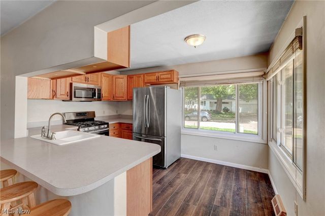 626 Alameda Avenue, Cuyahoga Falls, OH 44221