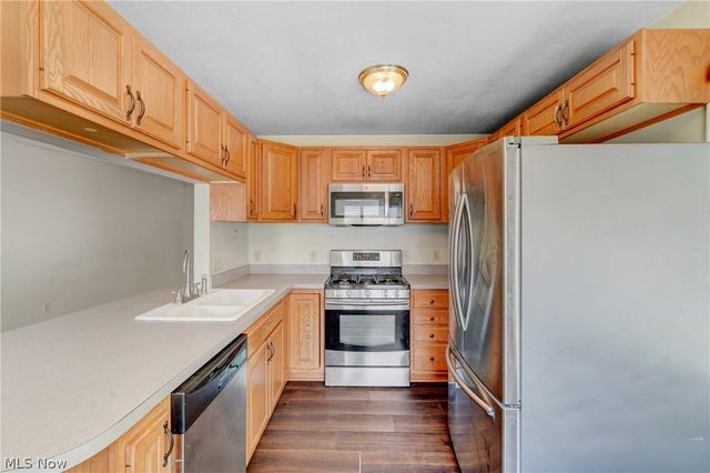 626 Alameda Avenue, Cuyahoga Falls, OH 44221