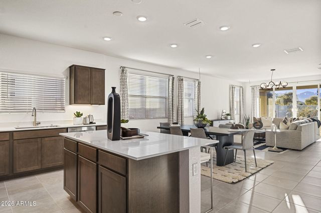 17609 W ONYX Avenue, Waddell, AZ 85355