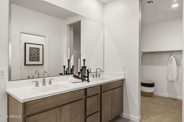 17609 W ONYX Avenue, Waddell, AZ 85355
