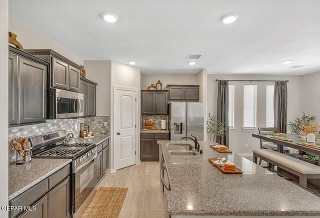 3853 Belief Lane, El Paso, TX 79928