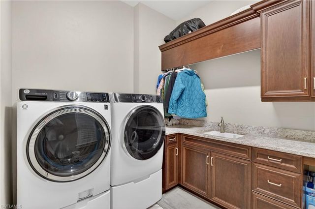 9595 Via Lago WAY, Fort Myers, FL 33912