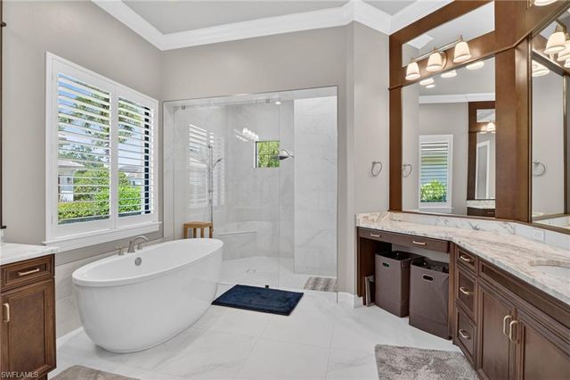 9595 Via Lago WAY, Fort Myers, FL 33912