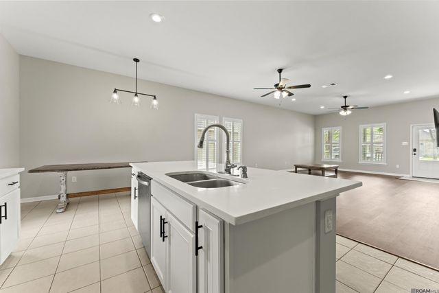 18304 Crows Nest Dr, Prairieville, LA 70769