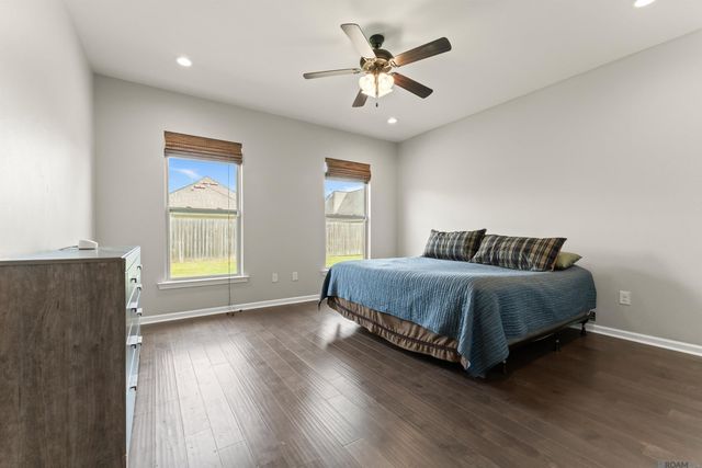 18304 Crows Nest Dr, Prairieville, LA 70769