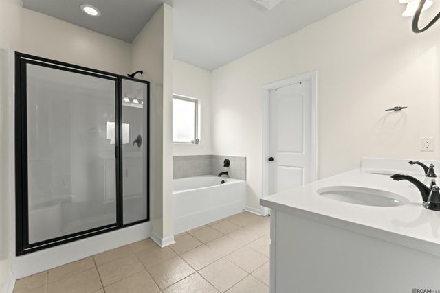 18304 Crows Nest Dr, Prairieville, LA 70769