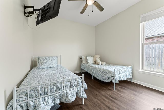 18304 Crows Nest Dr, Prairieville, LA 70769