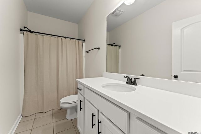 18304 Crows Nest Dr, Prairieville, LA 70769