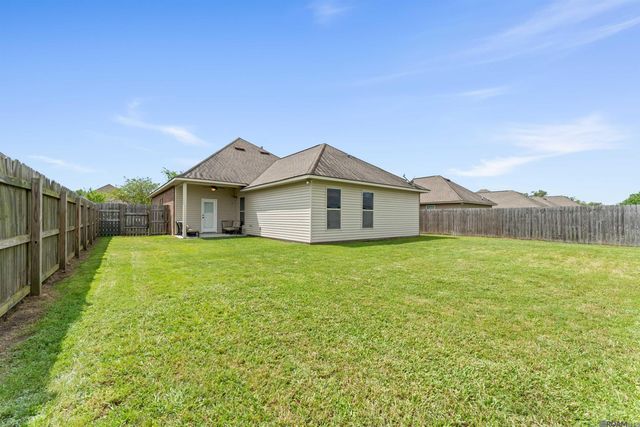 18304 Crows Nest Dr, Prairieville, LA 70769