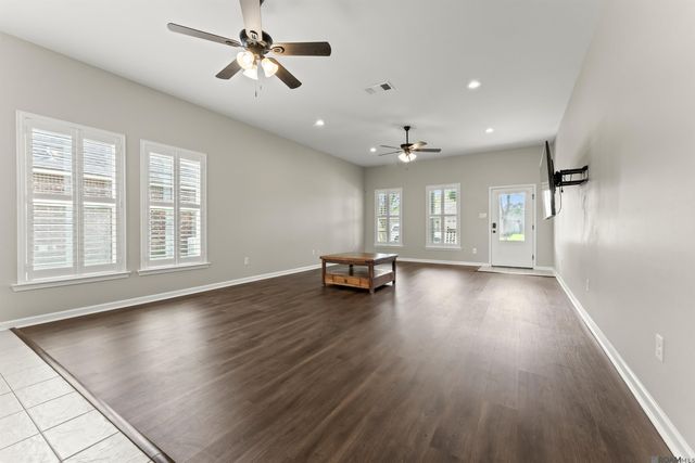 18304 Crows Nest Dr, Prairieville, LA 70769