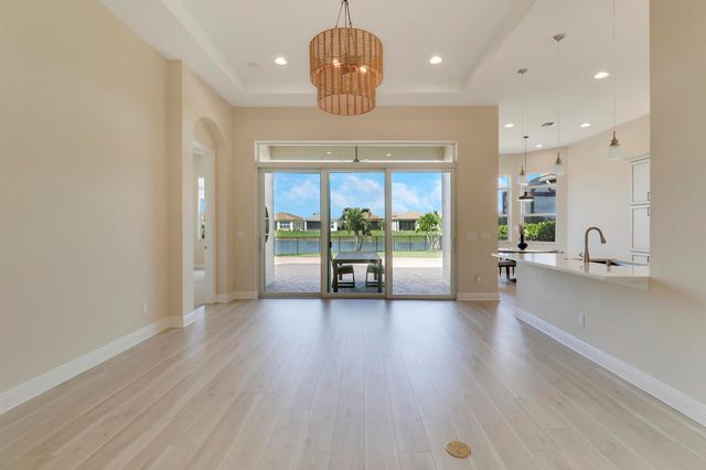 9252 SW Miracoli Way, Port St Lucie, FL 34987
