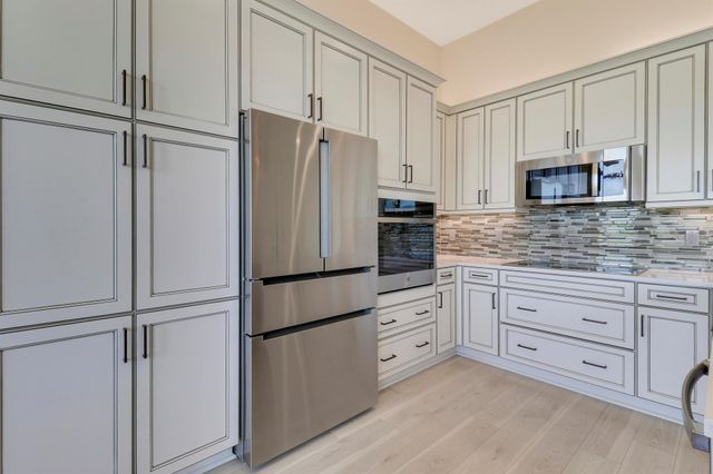 9252 SW Miracoli Way, Port St Lucie, FL 34987