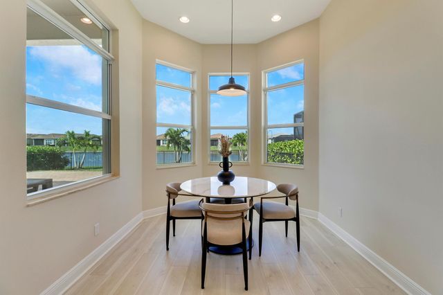 9252 SW Miracoli Way, Port St Lucie, FL 34987