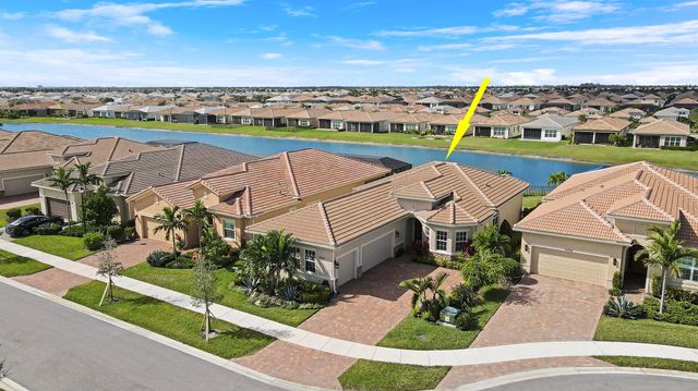 9252 SW Miracoli Way, Port St Lucie, FL 34987