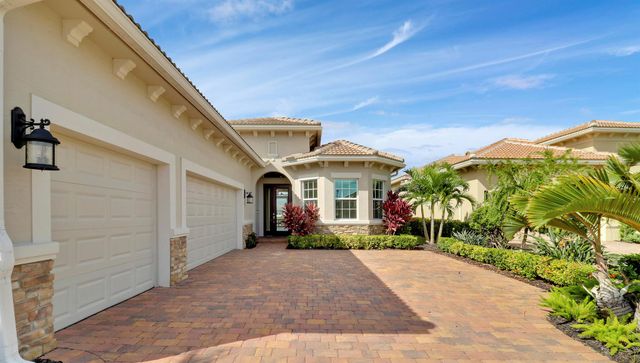 9252 SW Miracoli Way, Port St Lucie, FL 34987