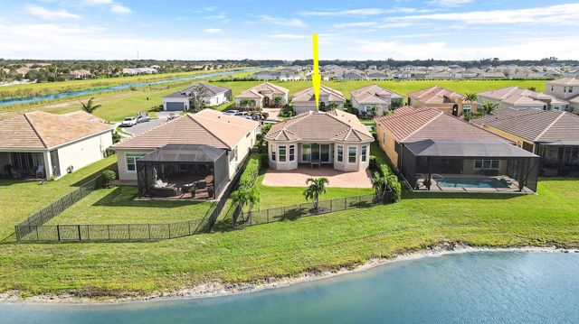 9252 SW Miracoli Way, Port St Lucie, FL 34987