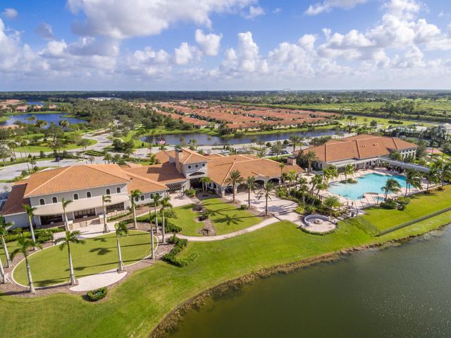 9252 SW Miracoli Way, Port St Lucie, FL 34987