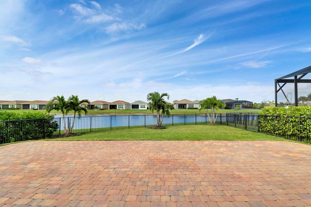 9252 SW Miracoli Way, Port St Lucie, FL 34987