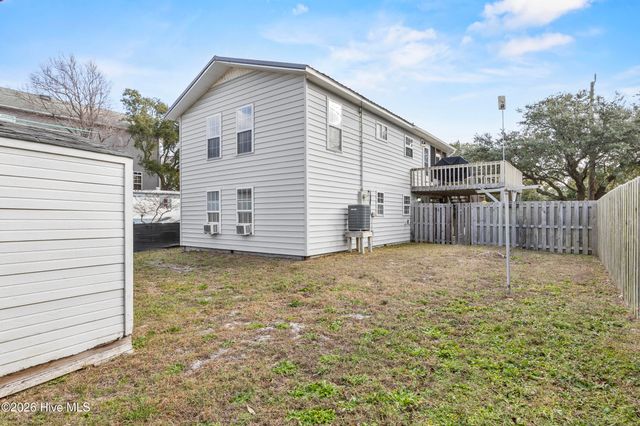 1116 Bowfin Lane, Carolina Beach, NC 28428