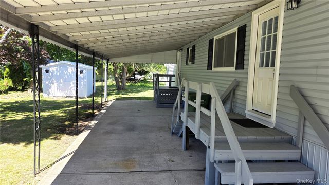 58 Betsy Ross Drive, Bohemia, NY 11716