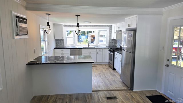 58 Betsy Ross Drive, Bohemia, NY 11716