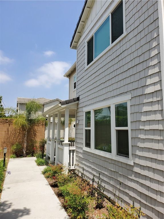 15 Gazania, Compton, CA 90221 — photo 2