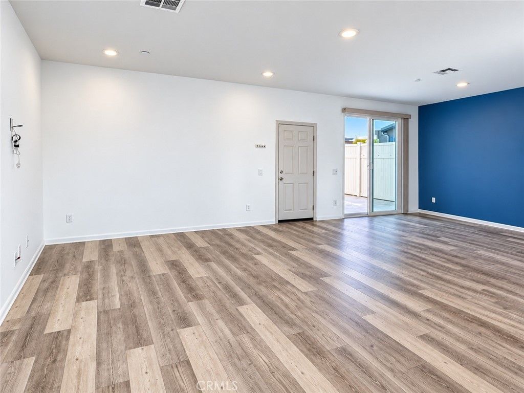 15 Gazania, Compton, CA 90221 — photo 4