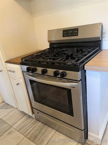 7470 E 29th Street, Tulsa, OK 74129