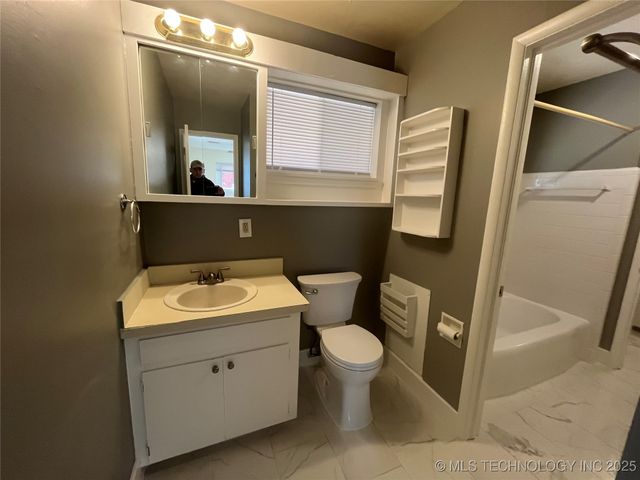 7470 E 29th Street, Tulsa, OK 74129