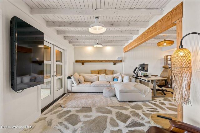 2937 E Upper Hayden Lake RD, Hayden, ID 83835
