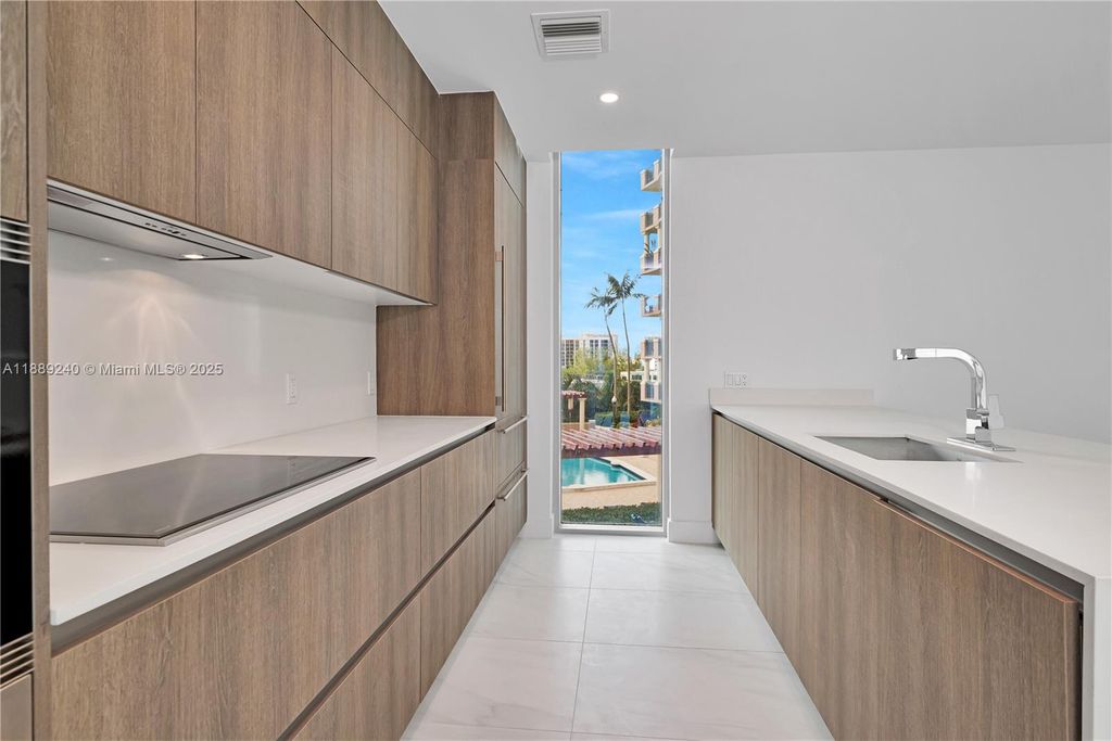 17550 Collins Ave 501, Sunny Isles Beach, FL 33160