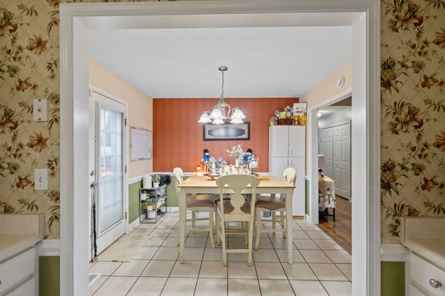 709 Running Creek Lane, Boiling Springs, SC 29316