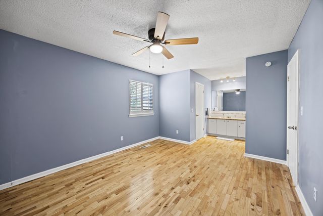 483 King Crest Lane, Hixson, TN 37343