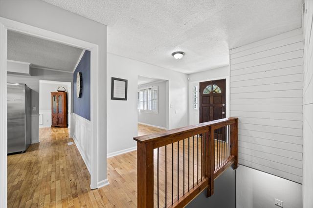 483 King Crest Lane, Hixson, TN 37343